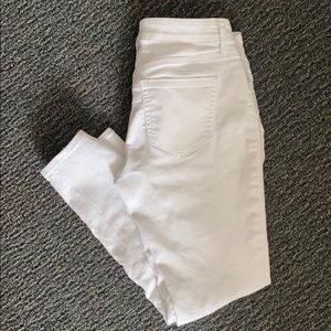 White super skinny ankle jeans